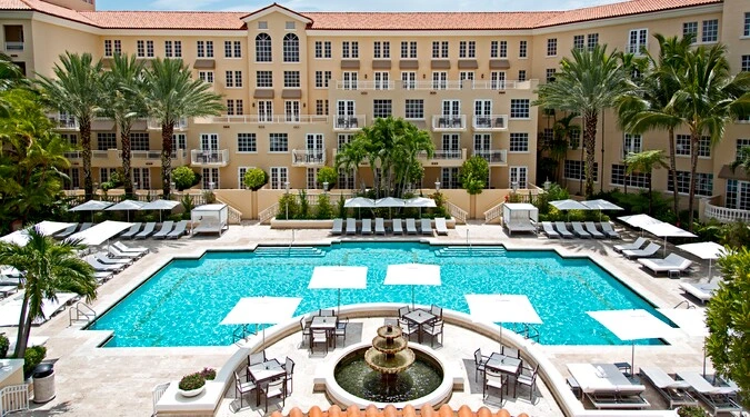Family Resorts In Florida With A Water Park on Beach.