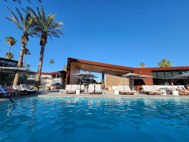 Palm Springs Family Resorts