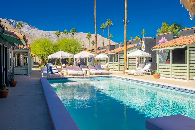 Palm Springs Family Resorts