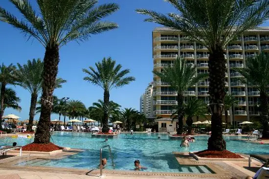 Family Resorts In Florida With A Water Park on Beach.