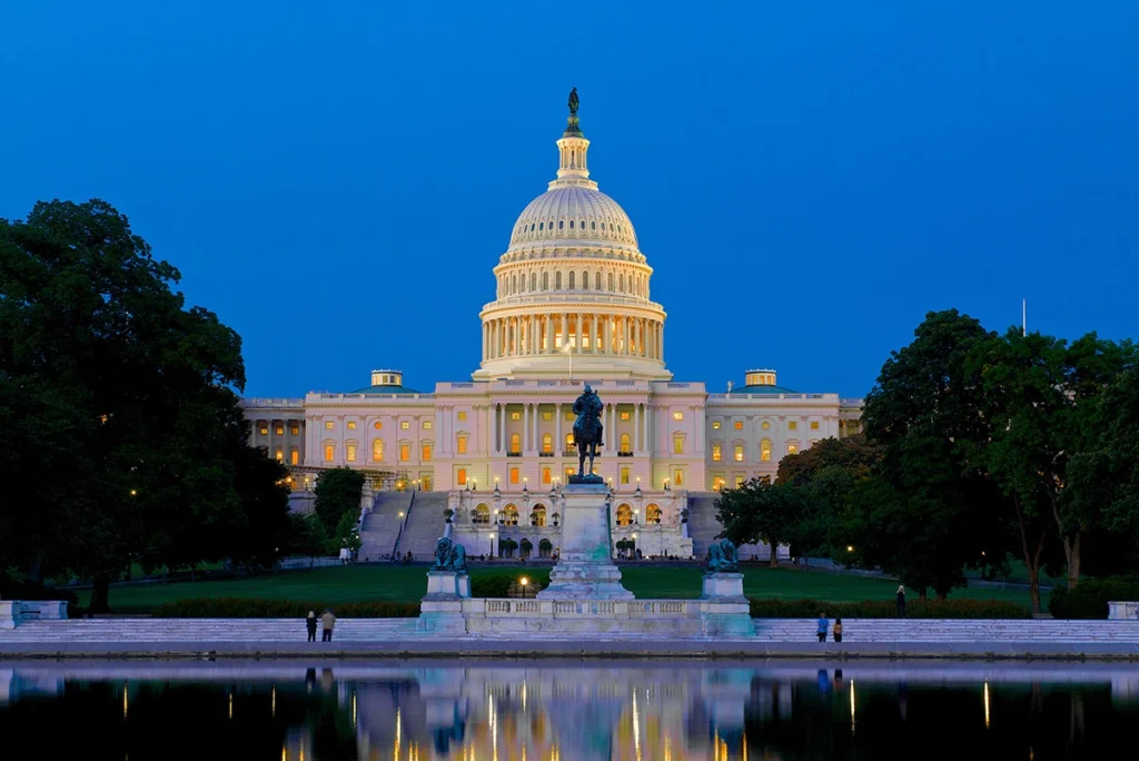 places to visit in December USA