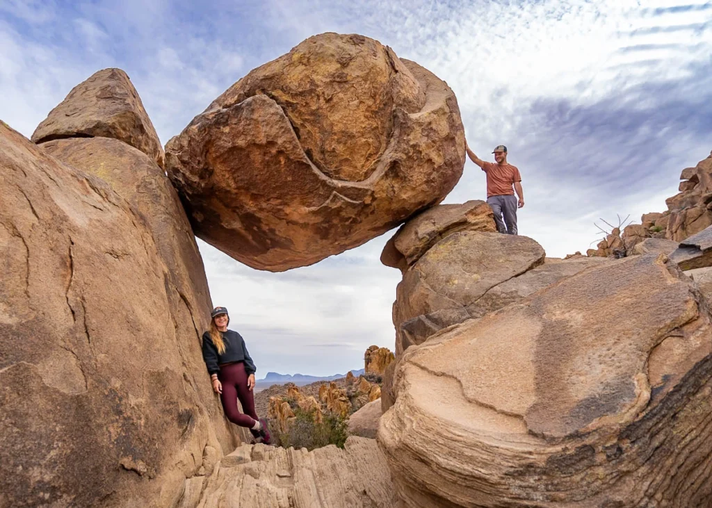 warm places to visit in January in USA